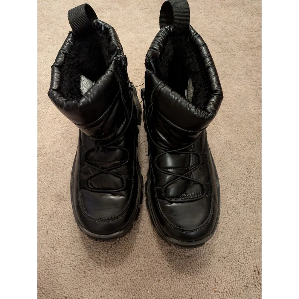 Dream Pairs Kids Black Puffer Snow Boots Lined Lug Sole KSB218 Size 1 US